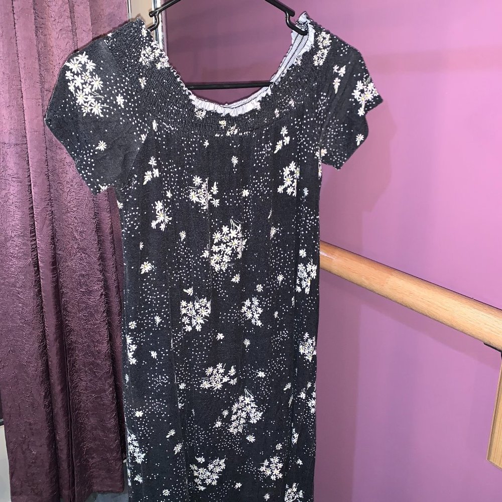 Junior Off the Shoulder Black Floral Dress